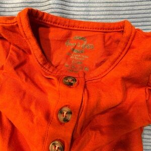 Red newborn Onesie/ bottom tie & hat